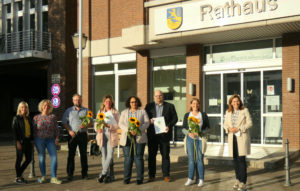 Pflegefamilien Gruppenbild