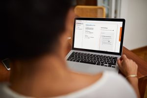 Laptop_Online_Banking